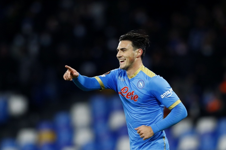 世界杯app下载-全市场：曼联关注那不勒斯中场埃尔马斯，后者今夏买断费1600万欧